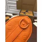 Louis Vuitton's exclusive debut model: M20930 Super Enhanced Edition